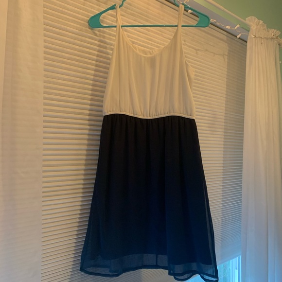 Dress - Picture 1 of 1